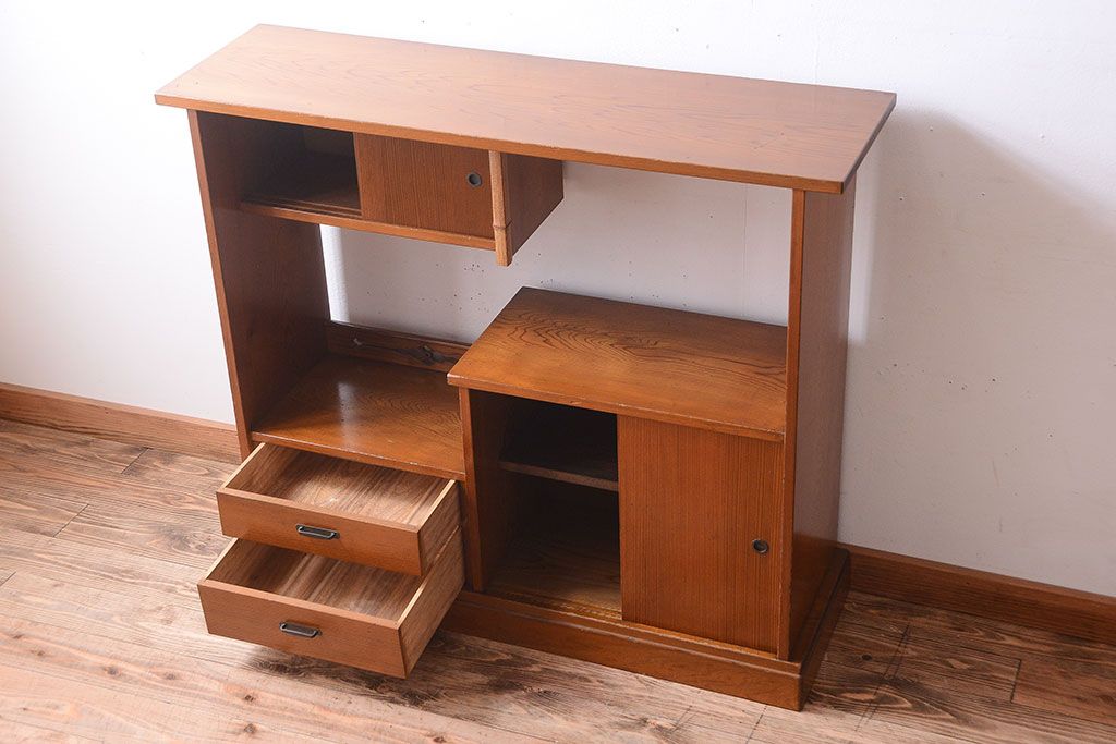 レトロ家具　昭和レトロ　古い木製のシンプルな飾り棚(茶棚)