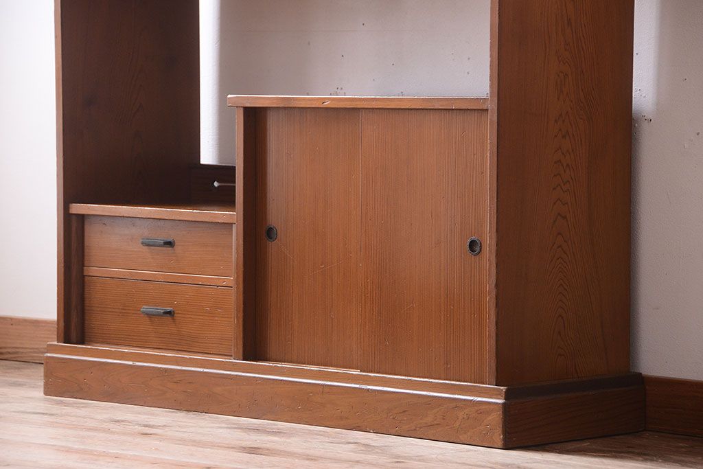レトロ家具　昭和レトロ　古い木製のシンプルな飾り棚(茶棚)