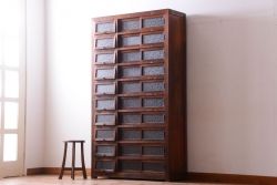 アンティーク家具　古民具・骨董　パタパタ付き!大きな縦型収納棚(げた箱)