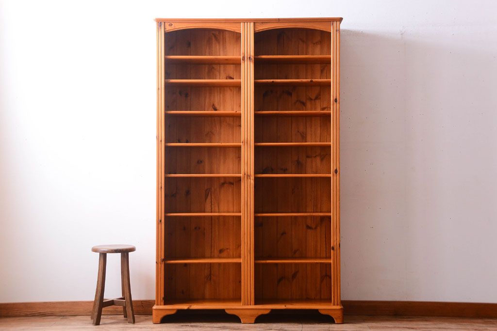 ヴィンテージ家具　イギリスビンテージ　上品なシェルフ(本棚)