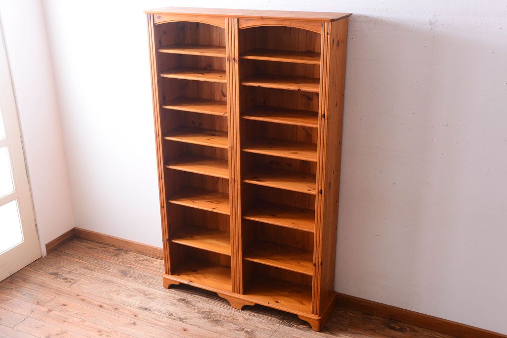 ヴィンテージ家具　イギリスビンテージ　上品なシェルフ(本棚)