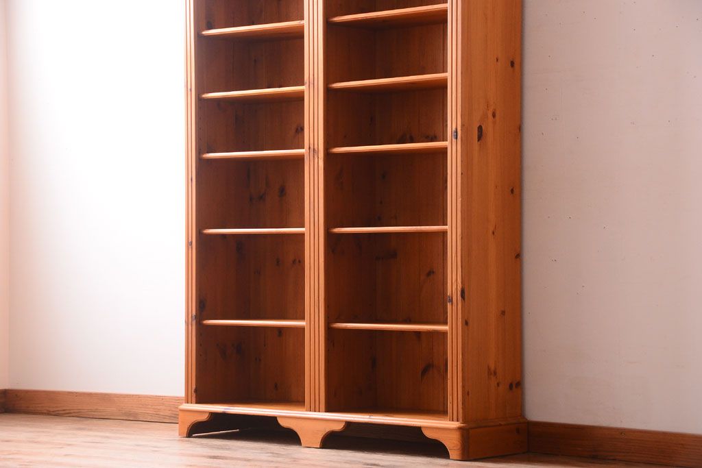ヴィンテージ家具　イギリスビンテージ　上品なシェルフ(本棚)