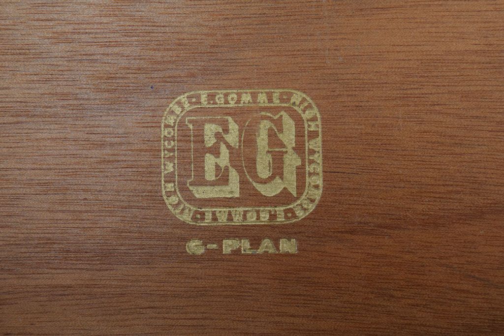 ヴィンテージ家具　北欧ビンテージ　G-PLAN　BBシリーズ　サイドテーブル