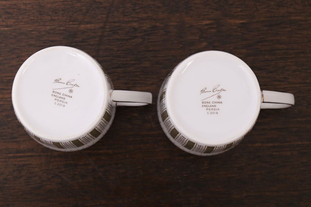 イギリスビンテージ　Susie Cooper(スージークーパー)　カップ&ソーサー2客セット(洋食器)