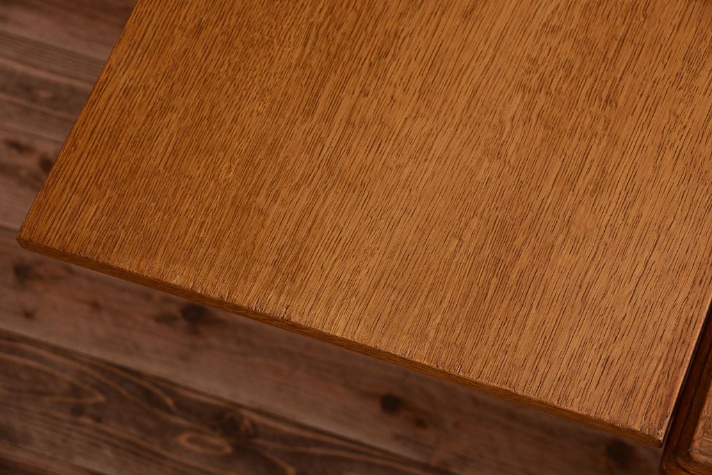 ヴィンテージ家具　フランスビンテージ　パーケット天板　オーク材　猫脚のダイニングテーブル(エクステンションテーブル)