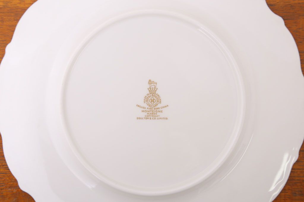 イギリスビンテージ　 ROYAL DOULTON(ロイヤルドルトン)　monteigne　デザートプレート4枚セット(洋食器)(1)