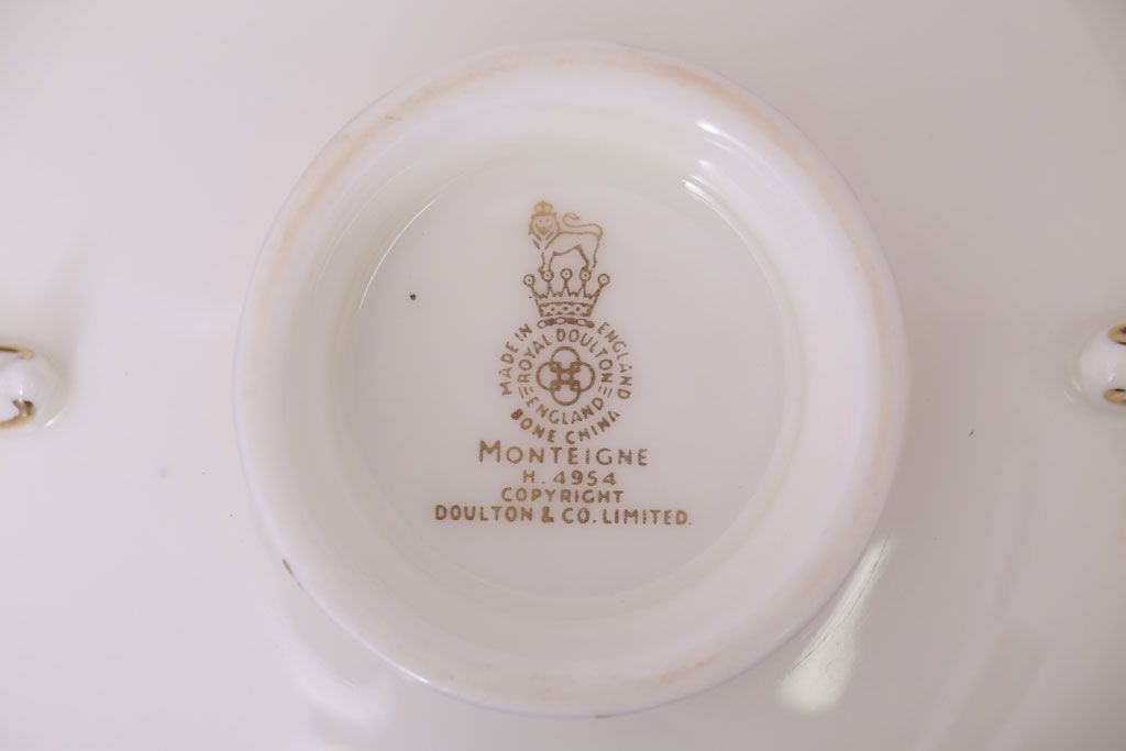 イギリスビンテージ　 ROYAL DOULTON(ロイヤルドルトン)　monteigne　スープカップトリオ4客セット(洋食器)