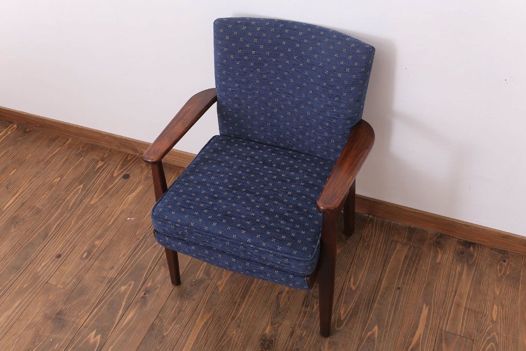 ヴィンテージ家具　イギリスビンテージ　Parker Knoll(パーカーノール)　おしゃれなアームチェア(1)