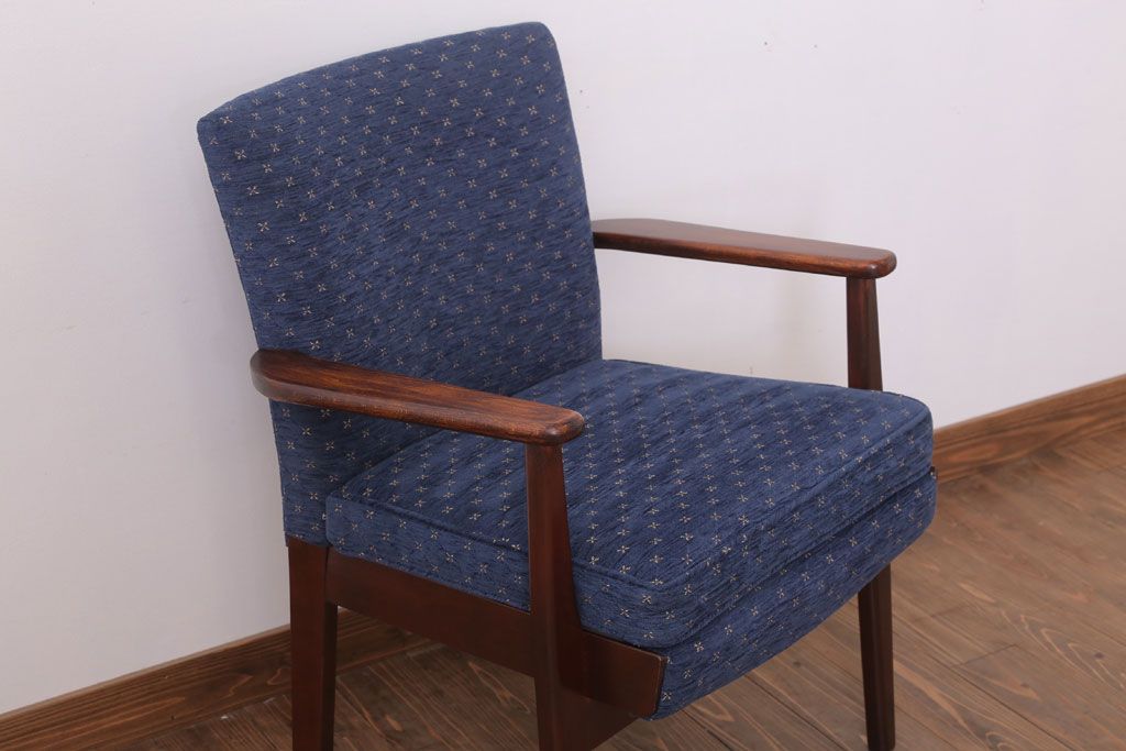 ヴィンテージ家具　イギリスビンテージ　Parker Knoll(パーカーノール)　おしゃれなアームチェア(1)