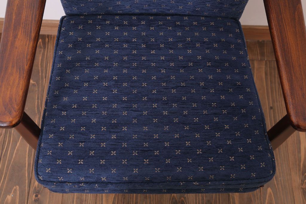 ヴィンテージ家具　イギリスビンテージ　Parker Knoll(パーカーノール)　おしゃれなアームチェア(1)