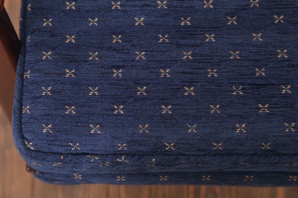 ヴィンテージ家具　イギリスビンテージ　Parker Knoll(パーカーノール)　おしゃれなアームチェア(1)