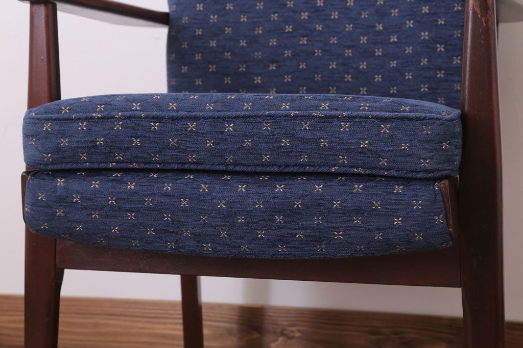 ヴィンテージ家具　イギリスビンテージ　Parker Knoll(パーカーノール)　おしゃれなアームチェア(1)