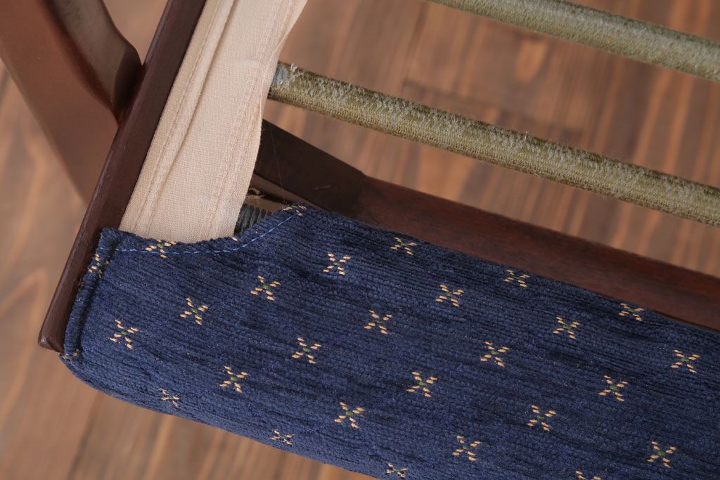 ヴィンテージ家具　イギリスビンテージ　Parker Knoll(パーカーノール)　おしゃれなアームチェア(1)