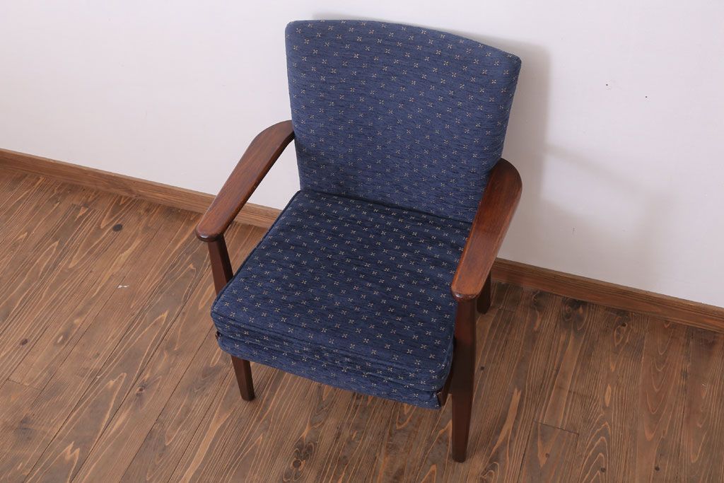 ヴィンテージ家具　イギリスビンテージ　Parker Knoll(パーカーノール)　おしゃれなアームチェア(2)