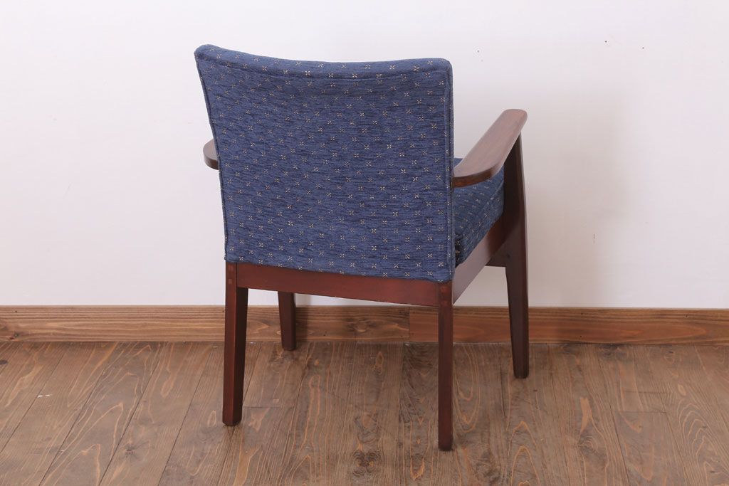 ヴィンテージ家具　イギリスビンテージ　Parker Knoll(パーカーノール)　おしゃれなアームチェア(2)