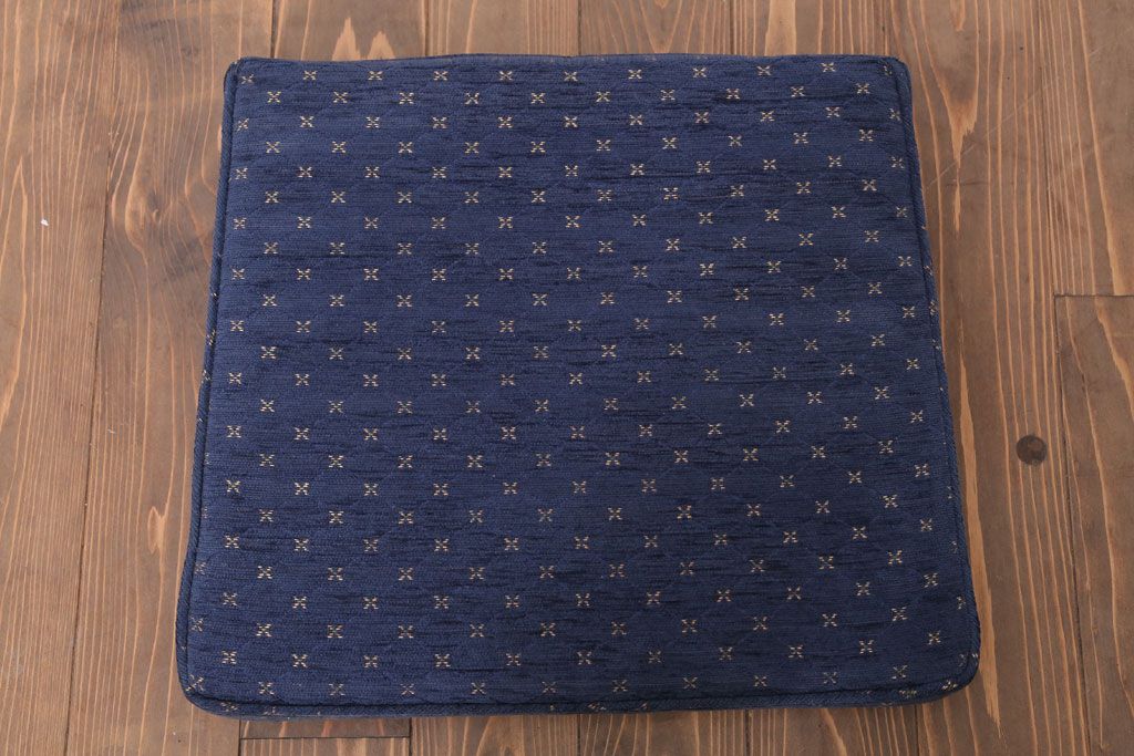 ヴィンテージ家具　イギリスビンテージ　Parker Knoll(パーカーノール)　おしゃれなアームチェア(2)