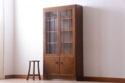 ヴィンテージ家具　オーク材を使用したイギリスビンテージの上質な収納棚(戸棚)