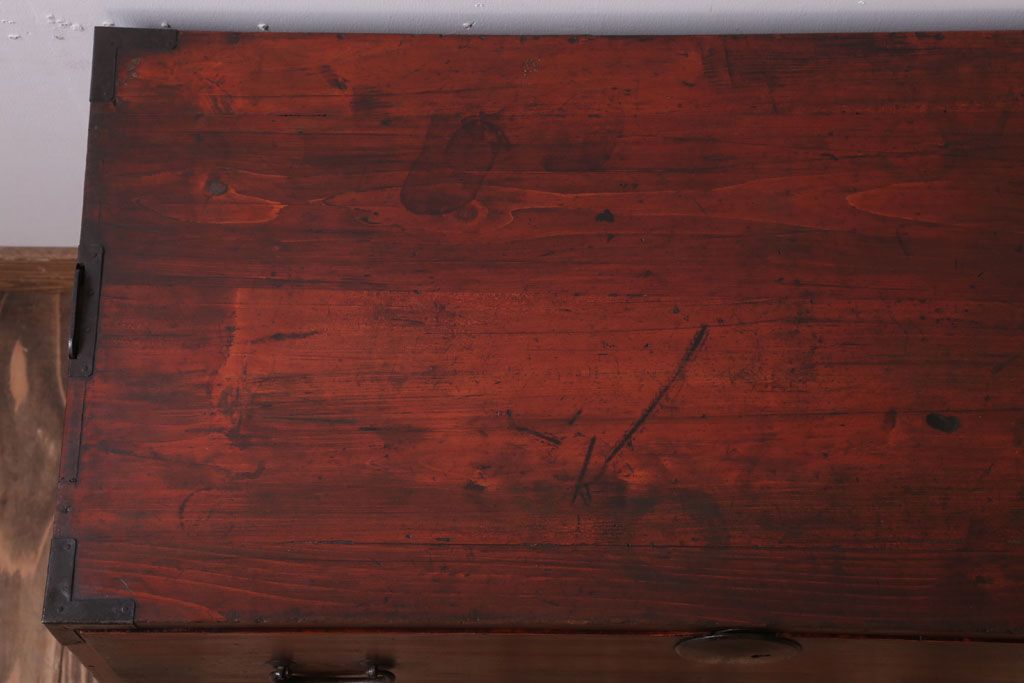 アンティーク家具　シンプルデザイン　古民具・骨董　丸金具付きの時代箪笥ローボード(1)