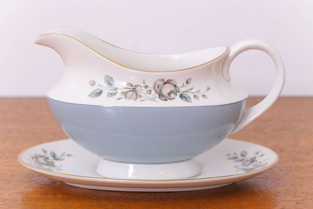 アンティーク雑貨　ROYAL DOULTON(ロイヤルドルトン)　ROSE ELEGANS(ローズ・エレガンス)　グレービーボート(ソースボート)(洋食器)