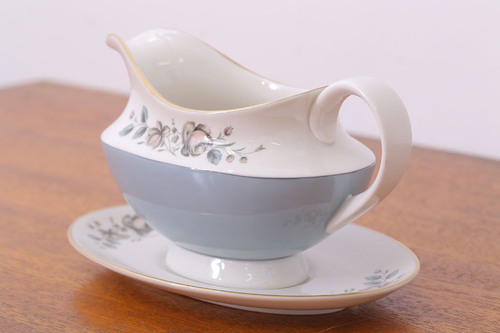 アンティーク雑貨　ROYAL DOULTON(ロイヤルドルトン)　ROSE ELEGANS(ローズ・エレガンス)　グレービーボート(ソースボート)(洋食器)