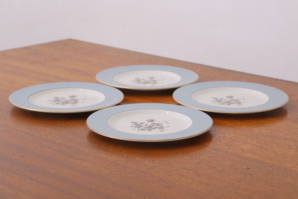 ROYAL DOULTON(ロイヤルドルトン)　ROSE ELEGANS(ローズ・エレガンス)　サラダプレート4枚(皿・洋食器)(1)
