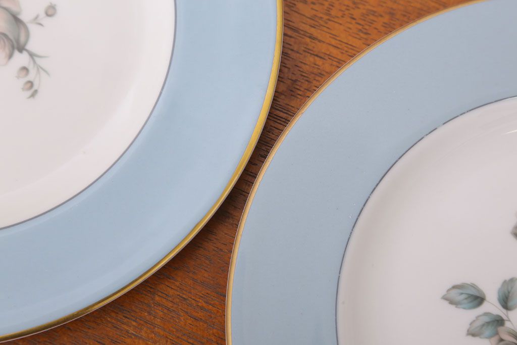 ROYAL DOULTON(ロイヤルドルトン)　ROSE ELEGANS(ローズ・エレガンス)　サラダプレート4枚(皿・洋食器)(1)
