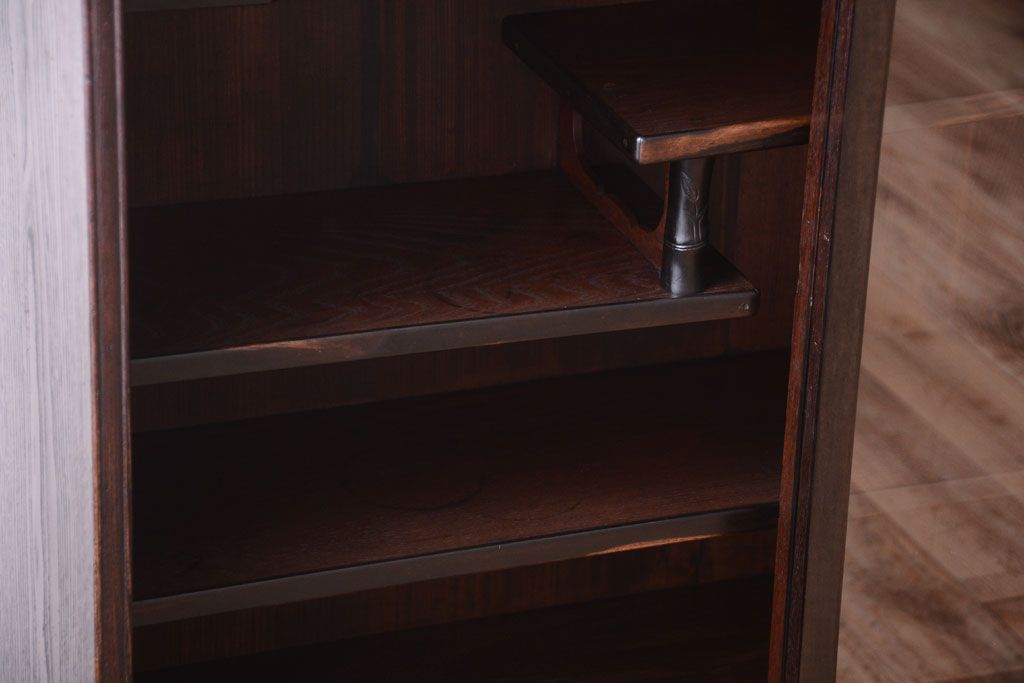 アンティーク家具　古い木の上品な和製アンティーク茶箪笥(茶棚)