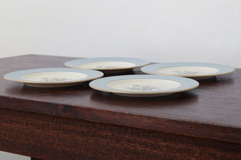 ROYAL DOULTON(ロイヤルドルトン)　ROSE ELEGANS(ローズ・エレガンス)　ティープレート4枚(皿・洋食器)