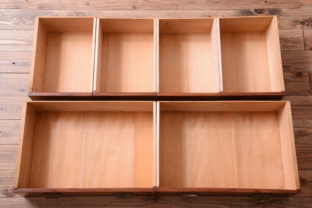 アンティーク家具　栗材天板のリメイク品　前面欅材の和製アンティークローボード(1)(ローチェスト)
