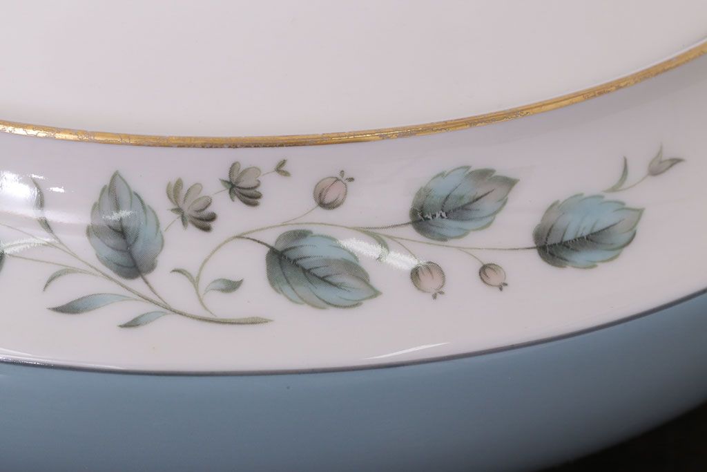 アンティーク雑貨　ROYAL DOULTON(ロイヤルドルトン)　ROSE ELEGANS(ローズ・エレガンス)　チュリーン(蓋付きの深皿)(洋食器)