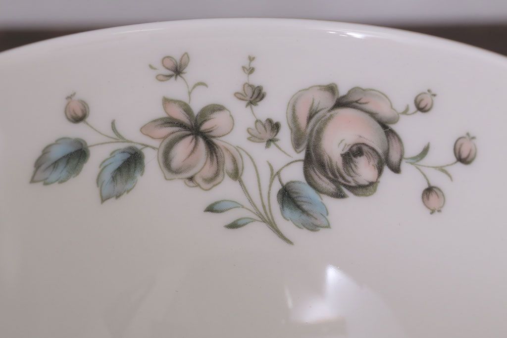 ROYAL DOULTON(ロイヤルドルトン)　ROSE ELEGANS(ローズ・エレガンス)　ティーポット・クリーマー・シュガー3点セット(洋食器)