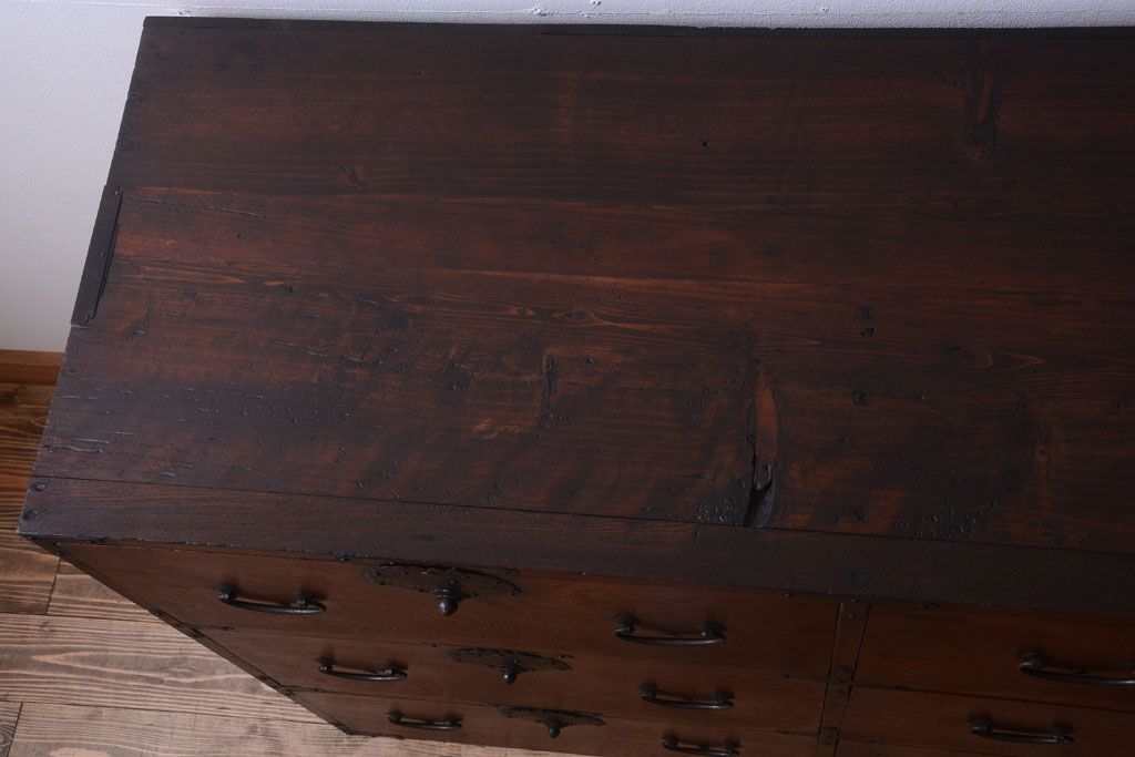 【Z様ご成約分】古民具・骨董　五尺　杢目が美しい前面欅材共縁の仙台箪笥