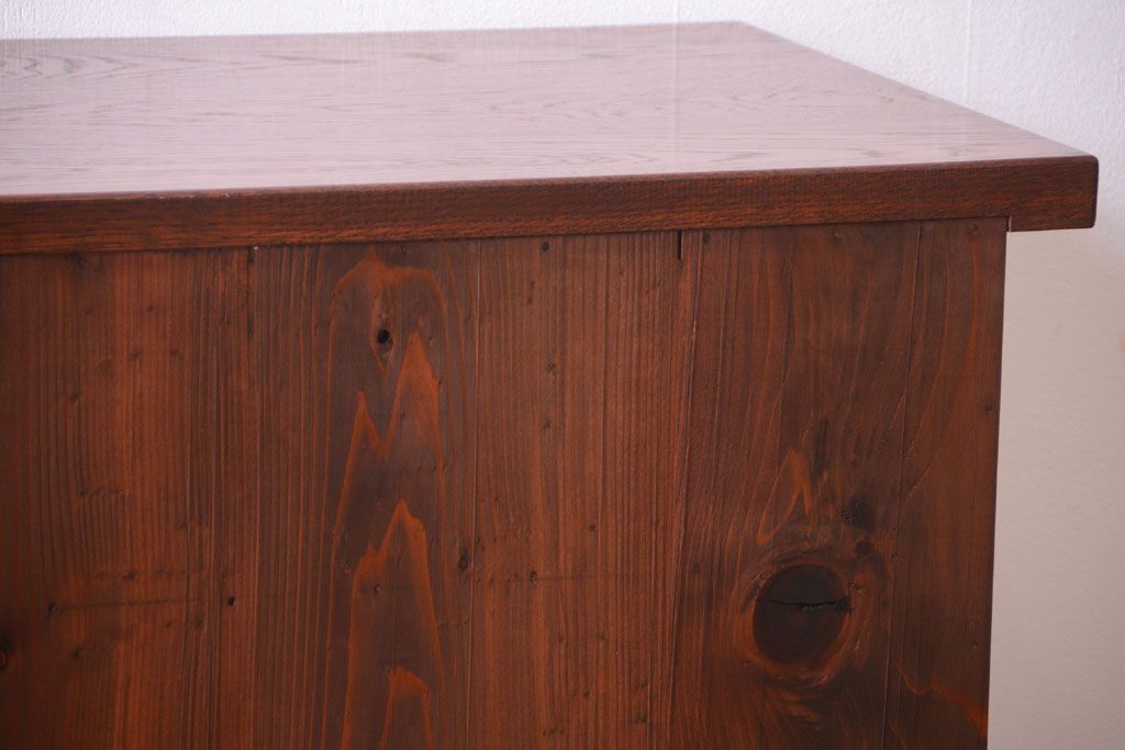 アンティーク家具　ナラ材天板のリメイク品　アンティークのカウンターテーブル(収納棚・戸棚)