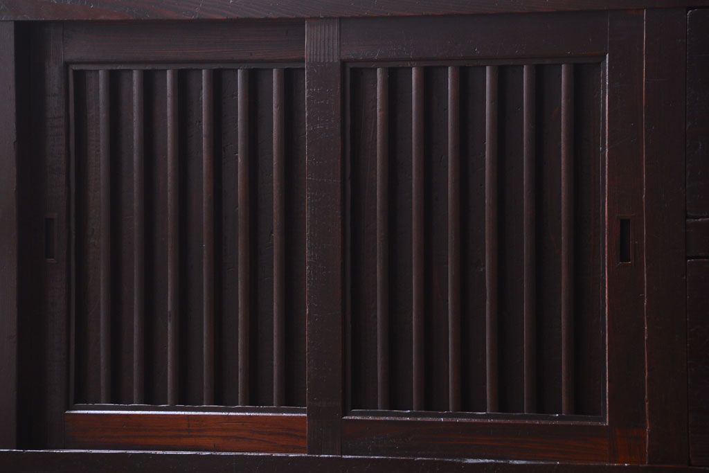アンティーク家具　古民具・骨董　明治期　和モダンスタイル!収納箪笥ローボード(水屋箪笥、テレビ台、キャビネット、収納棚)(3)