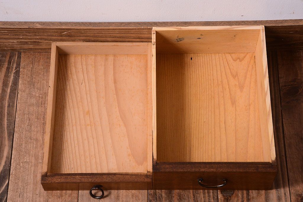 アンティーク家具　大正～昭和　前面欅材　脚付き!和箪笥ローボード(1)