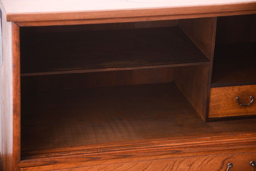 アンティーク家具　大正～昭和　前面欅材　脚付き!和箪笥ローボード(1)