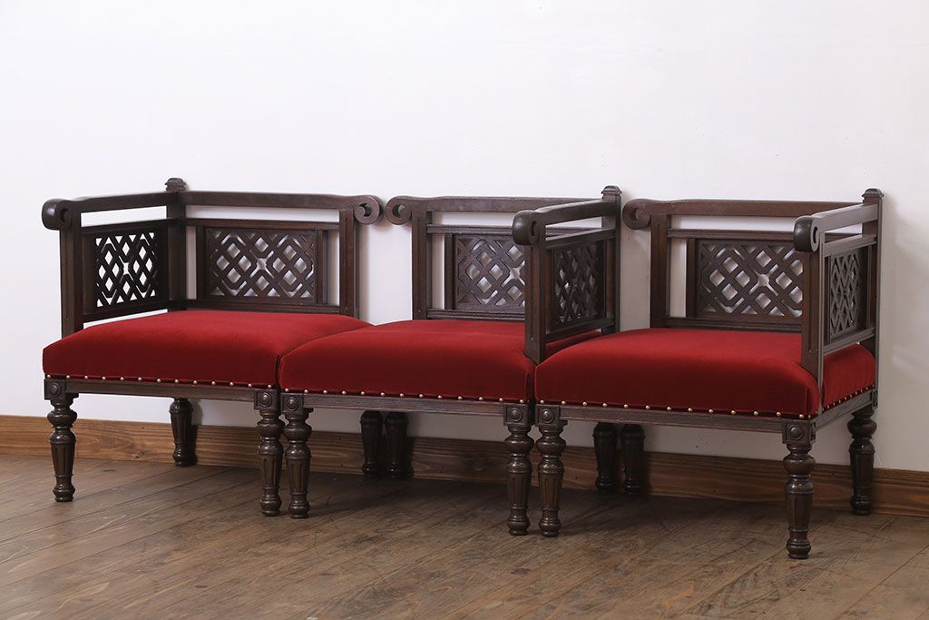 アンティーク家具　大正ロマン　ナラ材製　透かし彫りが美しい和製アンティークコーナーソファ(1)