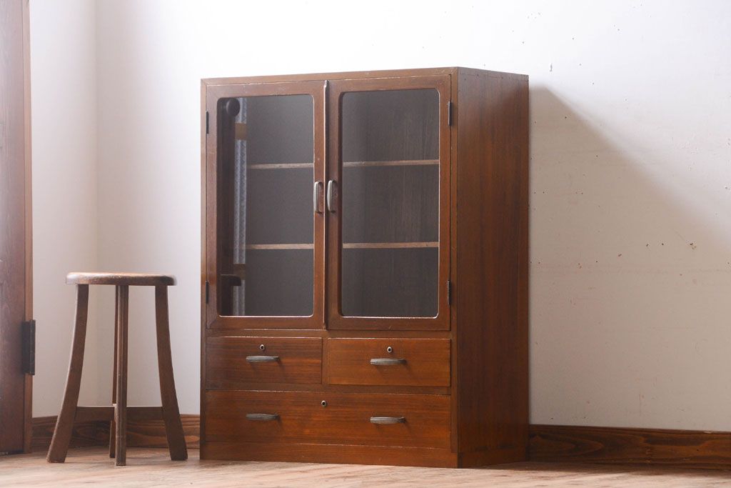 レトロ家具　昭和レトロなアンティーク本箱(ブックケース)