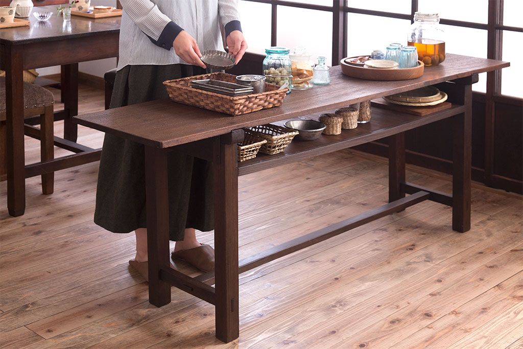 アンティーク家具　アンティーク　シンプルな横長テーブル(作業台)(2)