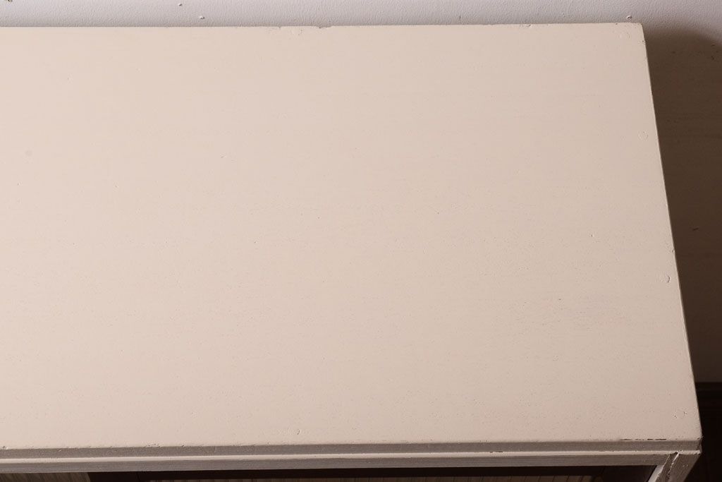 アンティーク家具　アンティークホワイトペイント　モールガラス引き戸のキャビネット(収納棚)