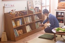アンティーク家具　台形!和製アンティーク　古い木の本棚