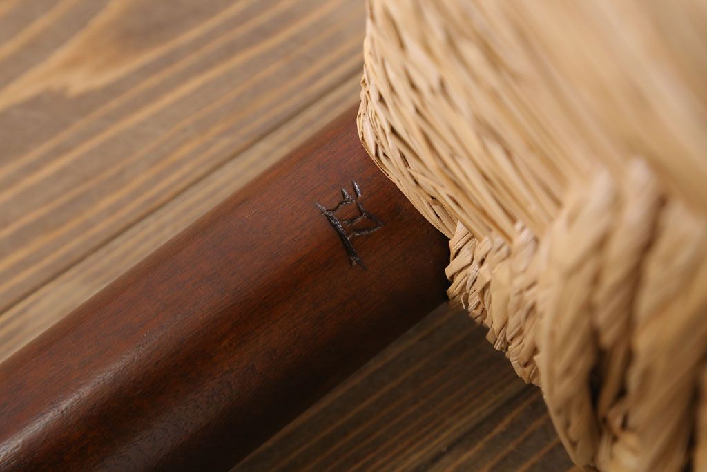 中古美品　松本民芸家具　#48型　ラッシ座面　スピンドルアームチェア(定価約14万9千円)(椅子)