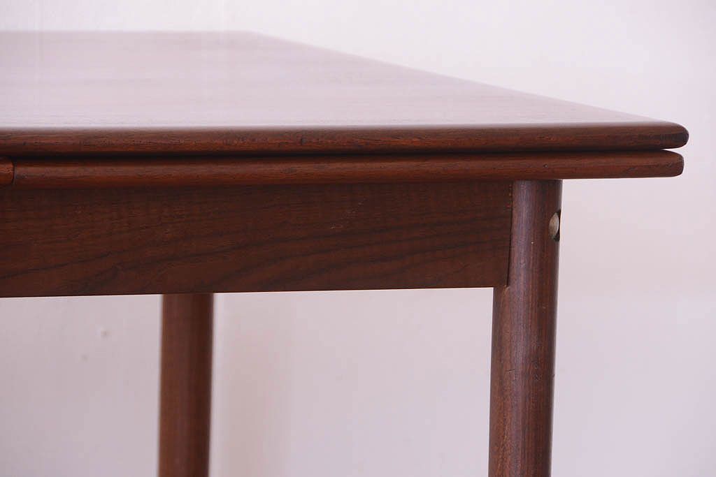 北欧家具　シンプルなビンテージダイニングテーブル(エクステンションテーブル)