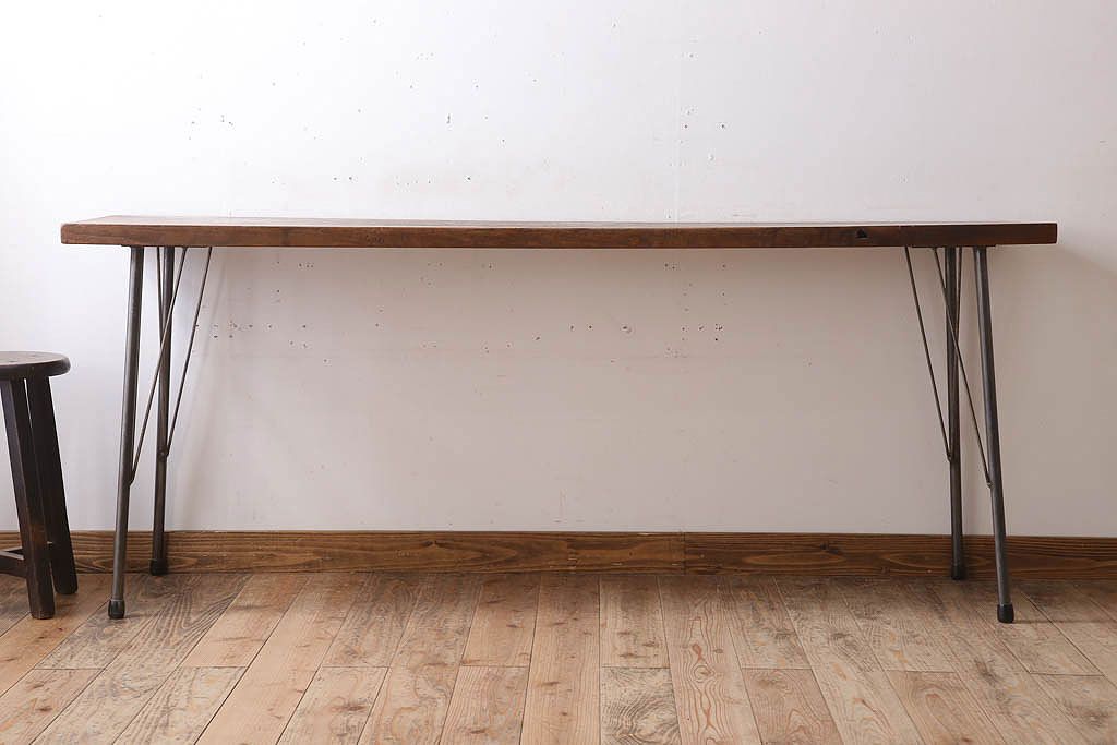 アンティーク家具　古材天板一枚板!アンティーク鉄脚テーブル(作業台、机)(1)