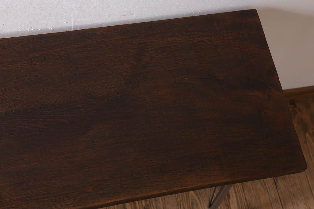 アンティーク家具　古材一枚板天板のアンティーク鉄脚テーブル(作業台、机)(1)