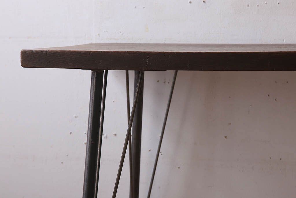 アンティーク家具　古材一枚板天板のアンティーク鉄脚テーブル(作業台、机)(1)
