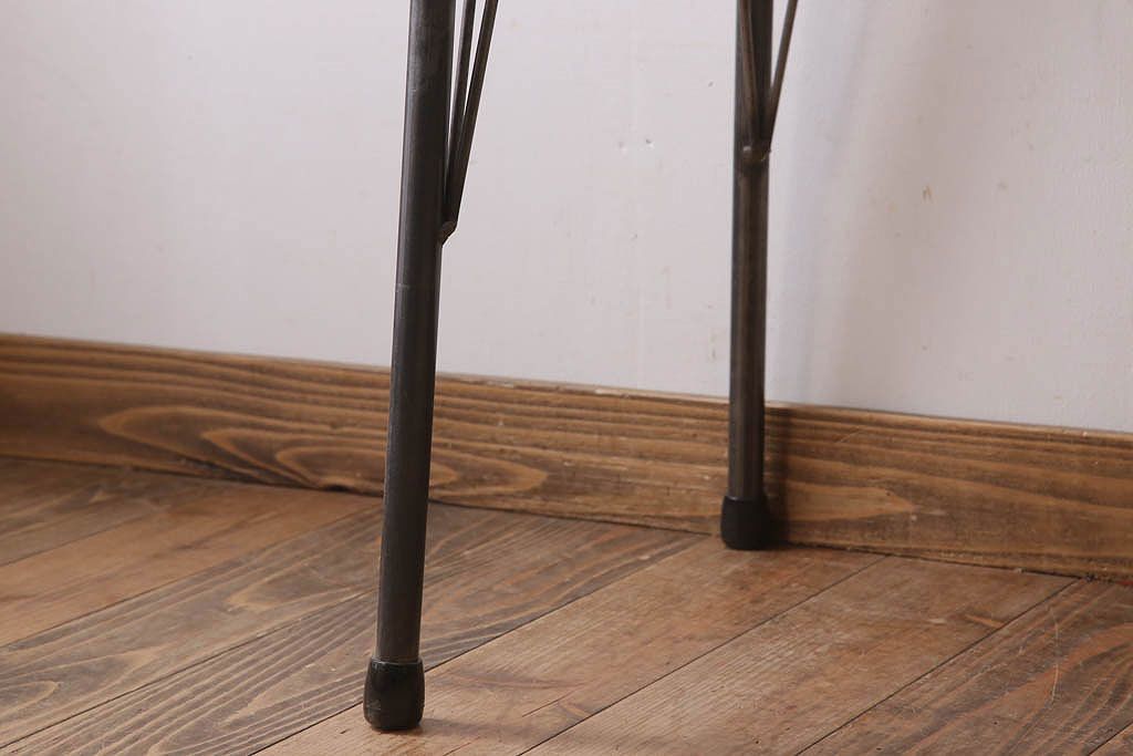 アンティーク家具　古材一枚板天板のアンティーク鉄脚テーブル(作業台、机)(1)