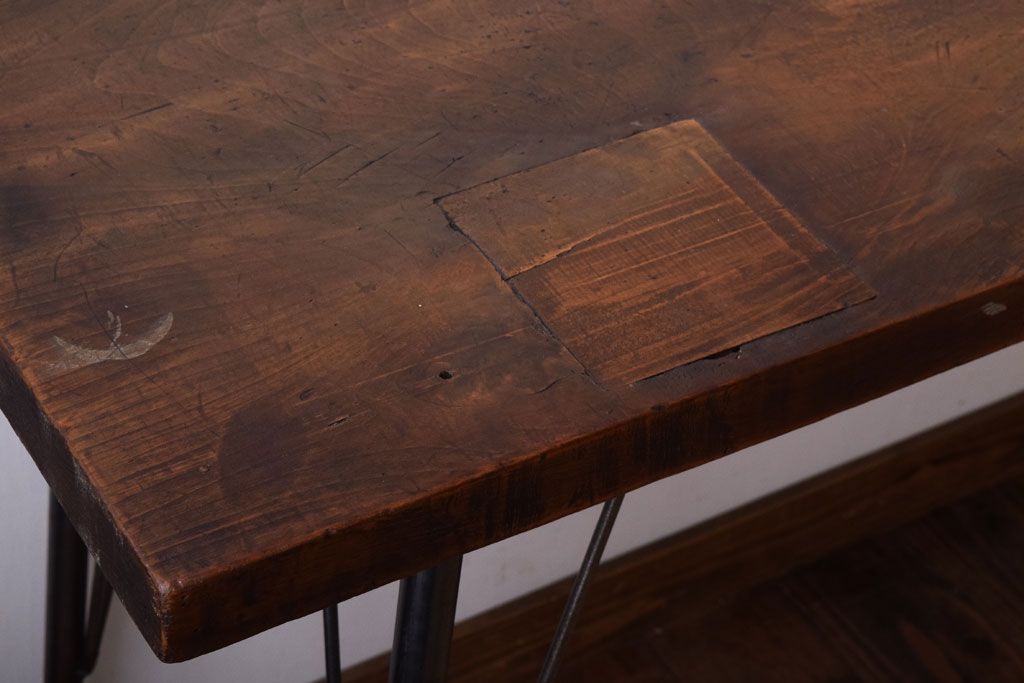 アンティーク家具　古材一枚板天板!鉄脚テーブル(作業台、机)(3)