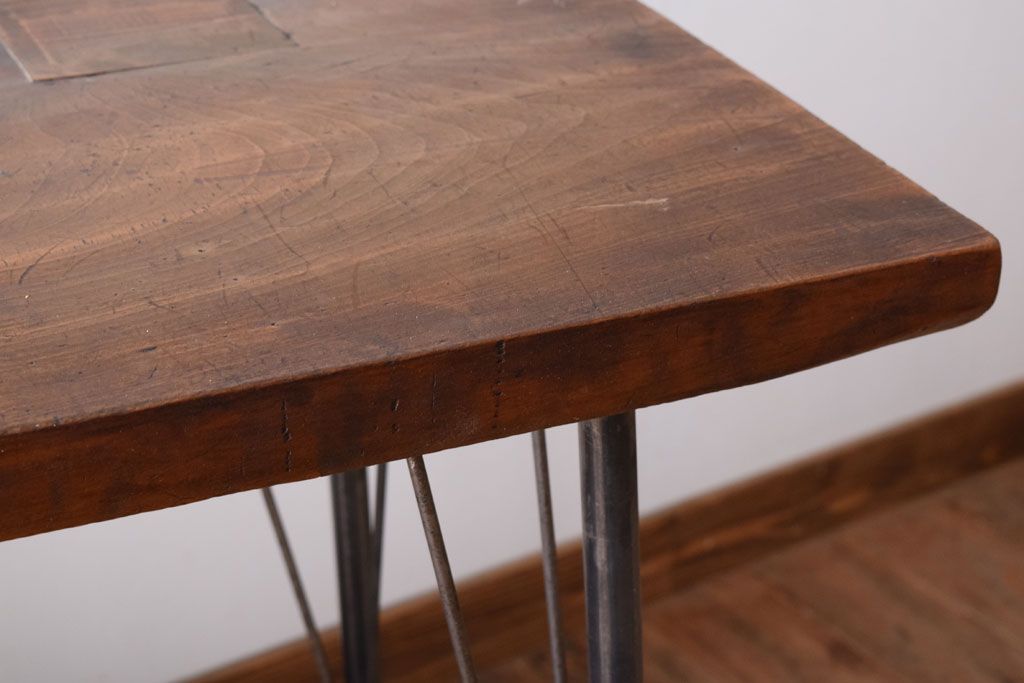 アンティーク家具　古材一枚板天板!鉄脚テーブル(作業台、机)(3)