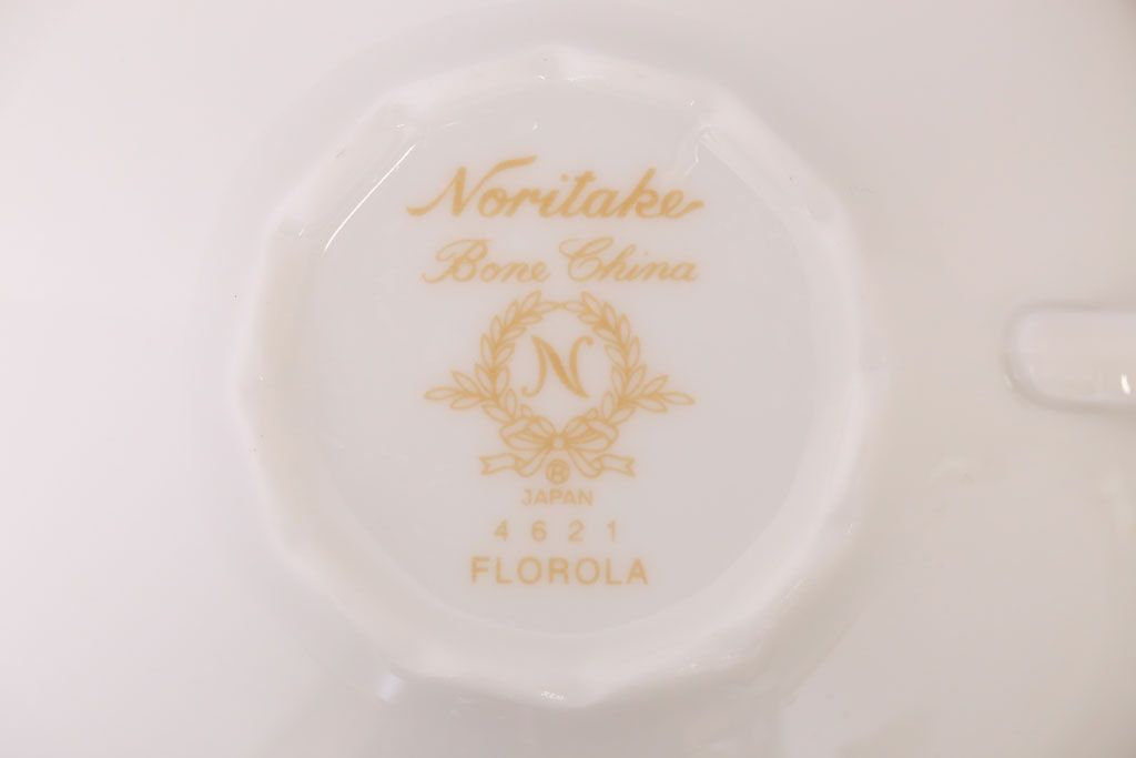 中古　ノリタケ(Noritake)　FLOROLA(フローローラ)　花柄　カップ&ソーサー2脚セット(洋食器)